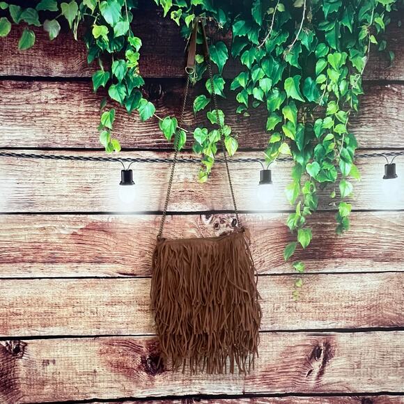 Faux Suede Fringe Crossbody Purse 12x9 Gold Chain Boho Festival Brown Leather - Picture 1 of 7